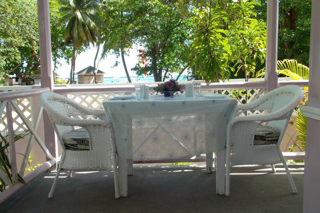 Beach Guest House Cleverdale Bridgetown Rum bild